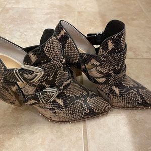 Gianni Bini leather heeled booties